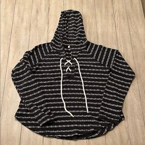 Women’s Hem & Thread Black and White Striped Hooded Shirt Large
